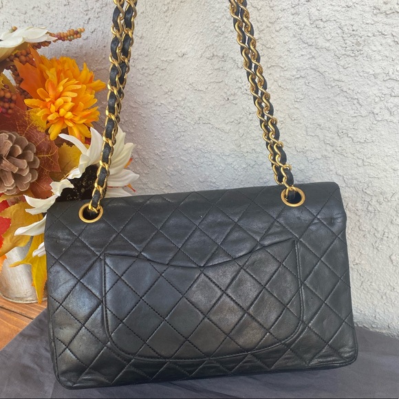 🎉❤️VINTAGE LOVER♥️🎉CHANEL 10” DOUBLE FLAP BAG LAMB GOLD HARDWEARS ❤️ - Picture 8 of 17